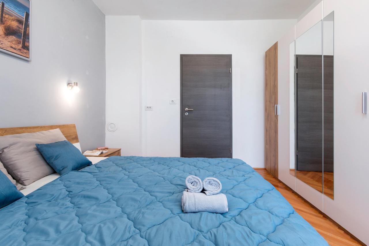 Apartment Kris Pula Eksteriør billede